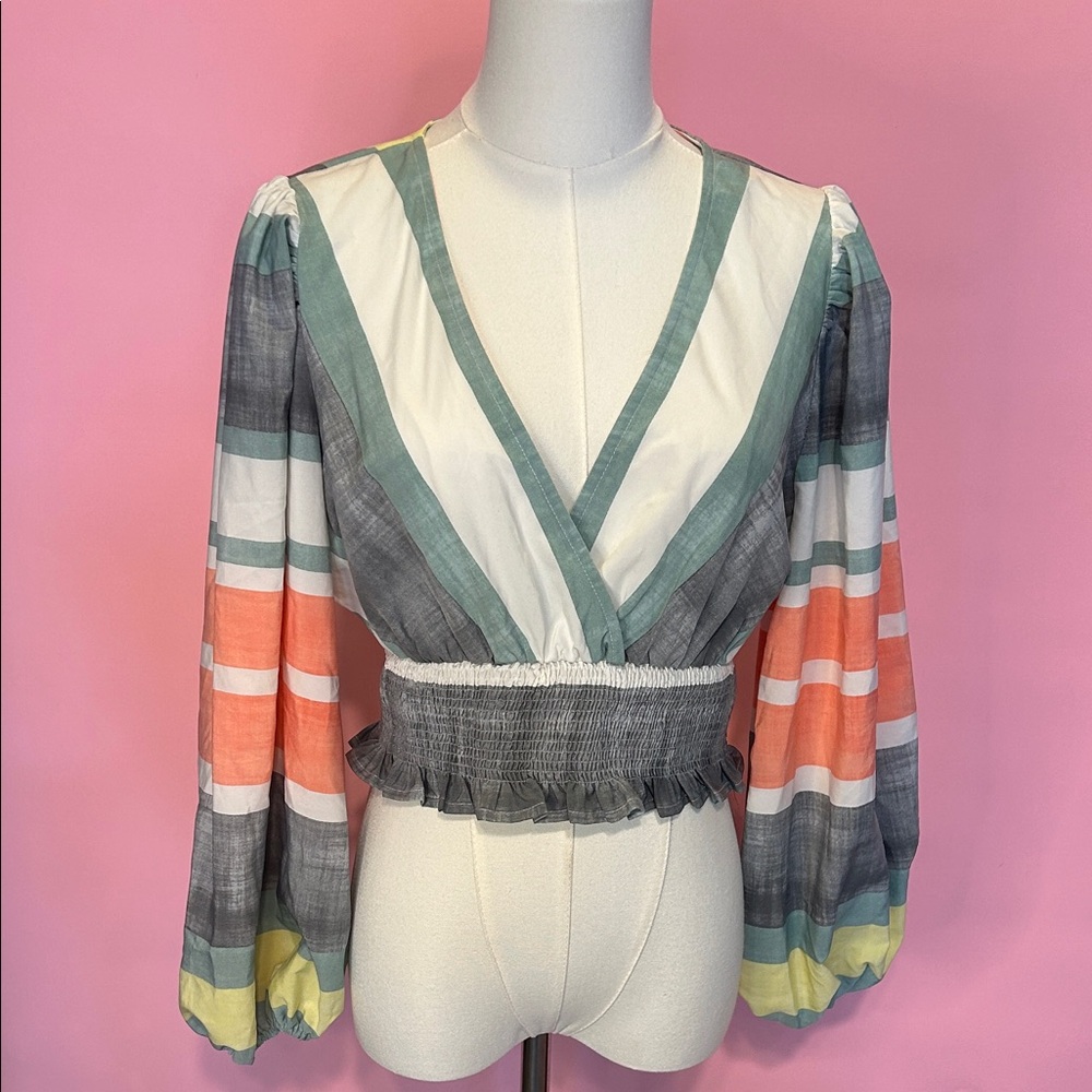 Boutique brand (entro) Cropped Blouse